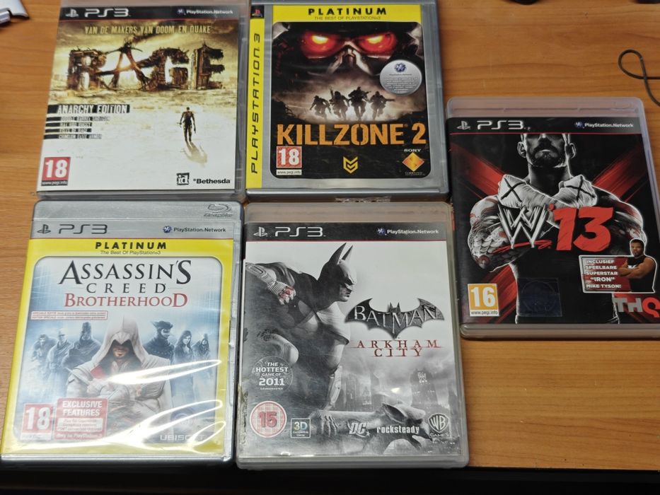 8. Zestaw gier Sony PlayStation 3 PS3 Batman Killzone Rage Assassins Creed brotherhood WWE 13