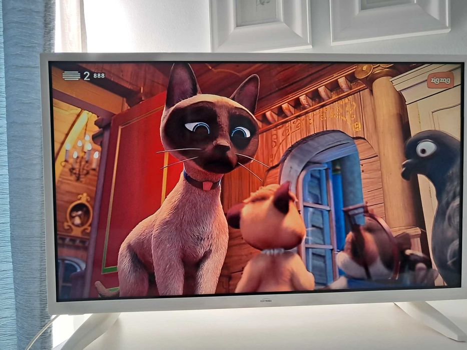 TV LED LD 32  "Usada" ótimo estado