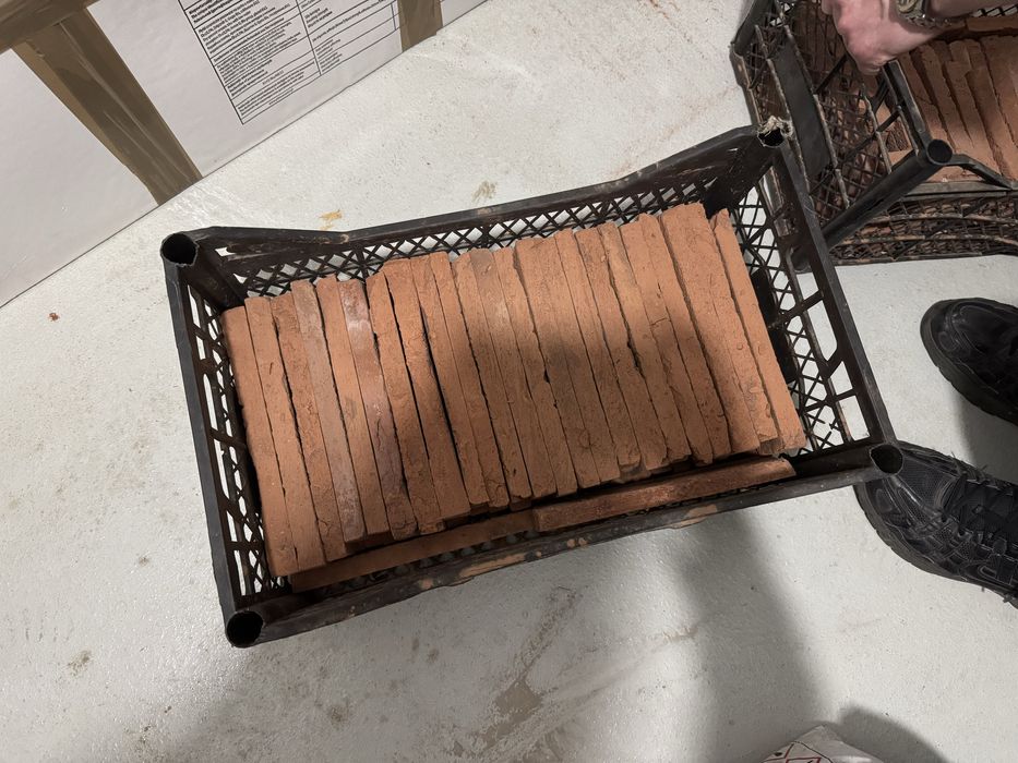 Stare Cegły - retro - Amarillo