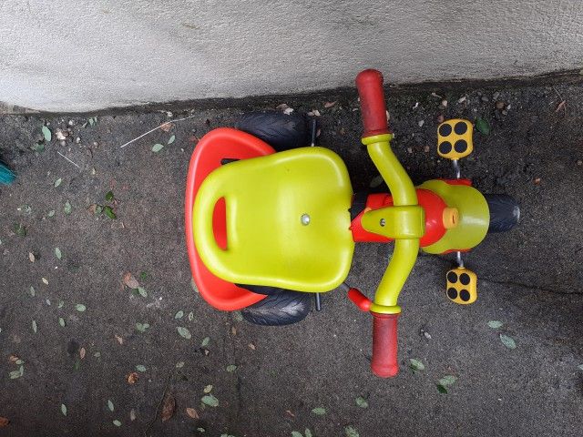 Triciclo criança