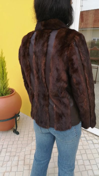 Casaco em pele e pelo