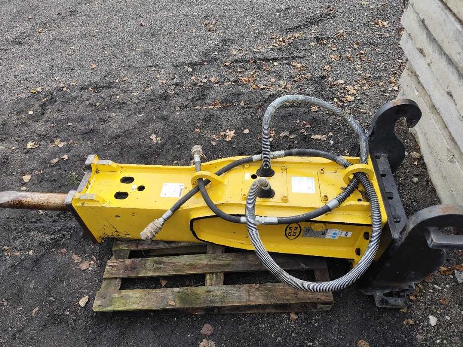 Młot hydrauliczny do koparki DHB 100S