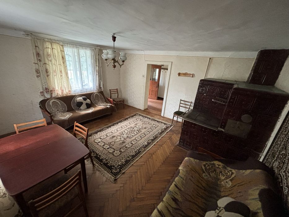 Продаж Будинок 63 м². Ділянка 13 сотих. Підпечери. Центр. Світло. Газ