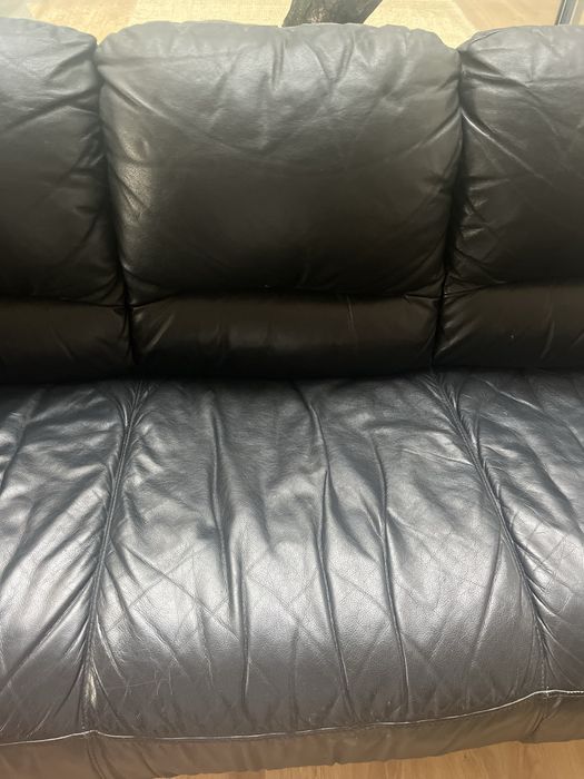 Dois Sofas De pele para venda