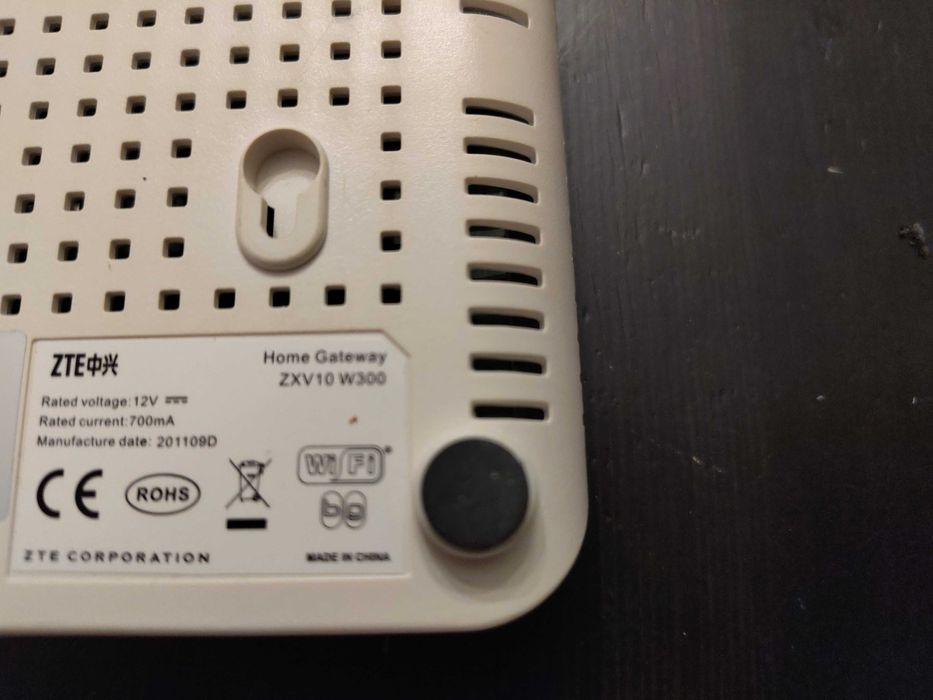 Router ADSL z WiFi ZTE ZXV10 W300