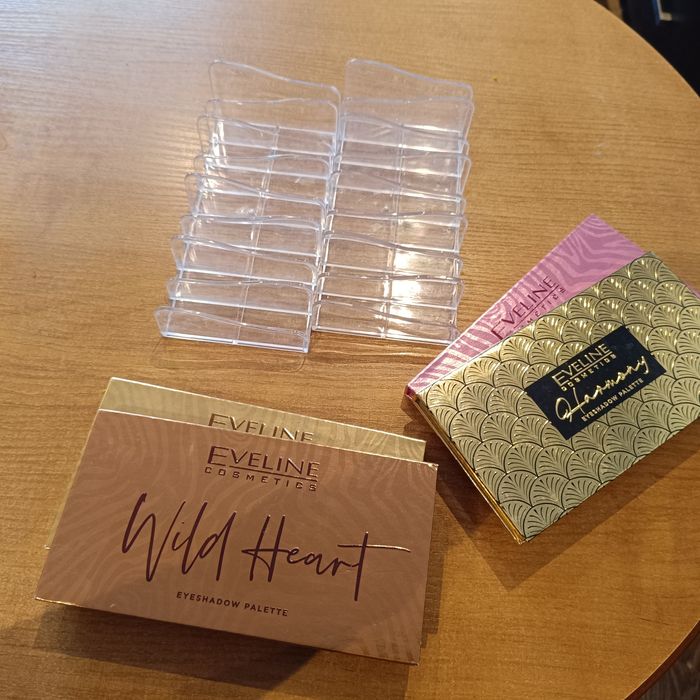 2x segregator, organizer na kosmetyki, paletki cieni