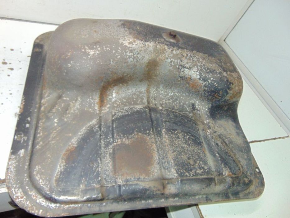 Datsun 120y carrinha depósito de gasolina