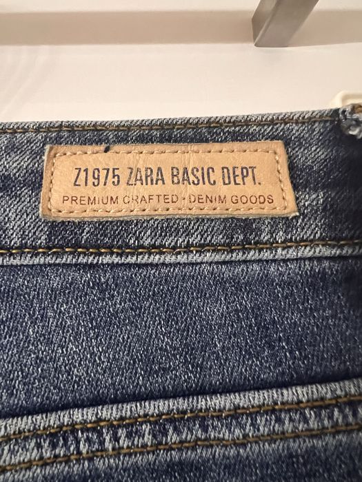 Jeansy Zara 36 slim fit niski stan granatowe