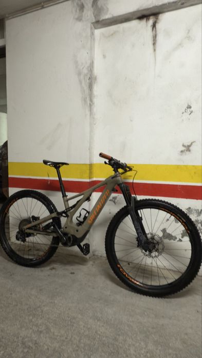 Vendo Specialized Turbo Levo 2020 tamanho S