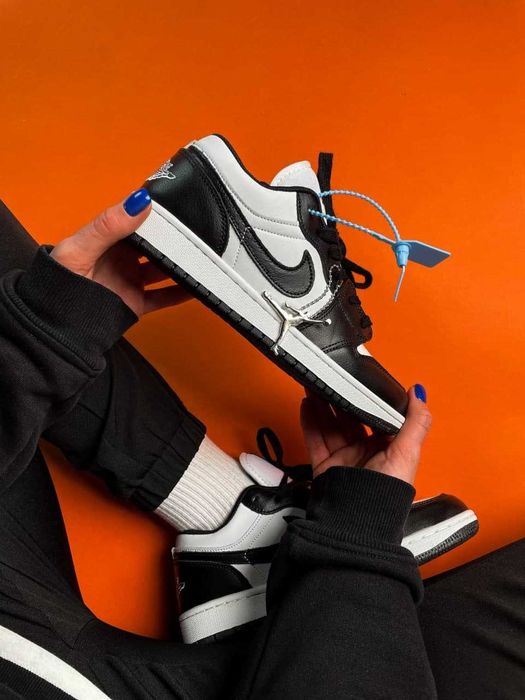 Nike Air Jordan 1 Low Black/White