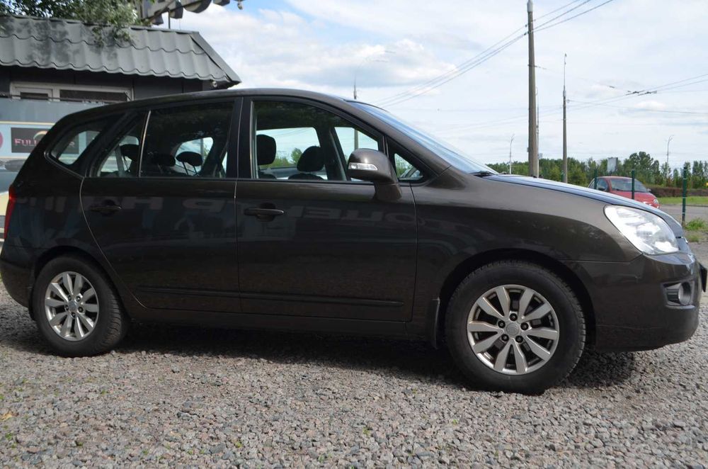 Kia Carens Дизель 2011