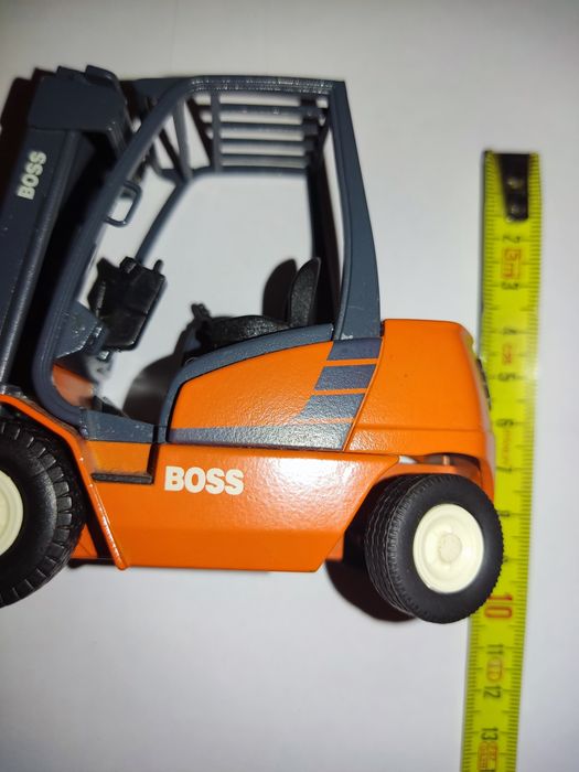 Miniatura de empilhador Boss