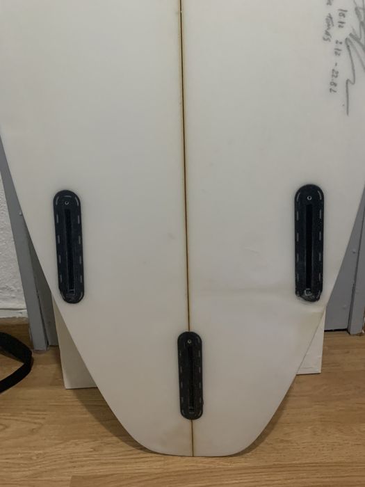 5'8 Surfboard64585801340163124
