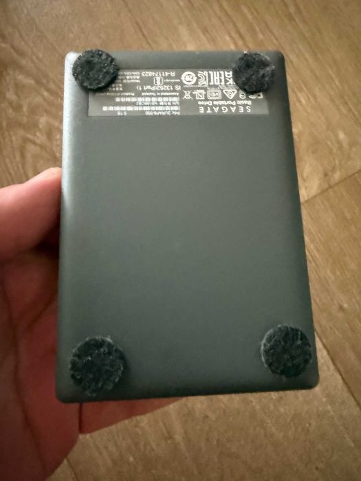 Зовнішній жорсткий диск SEAGATE Basic 2.5" 5TB