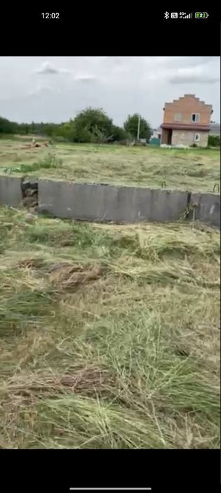 В м.Кам'янка продається  земельна ділянка з фундаментом під забудову