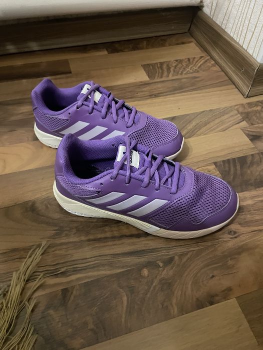 Кросівки Жіночі 36 розмір