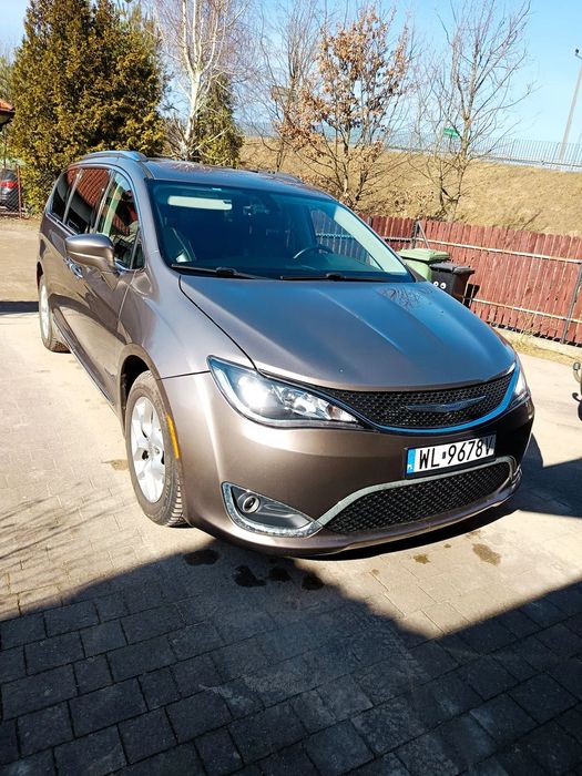 Chrysler Pacifica Chrysler Pacyfica Touring L plus 2017 r. + gaz