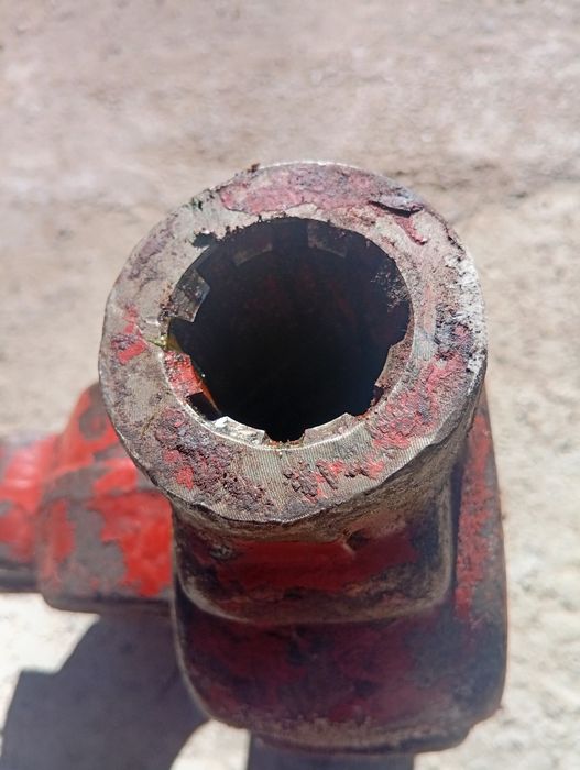 Гук,кардан, Т-150