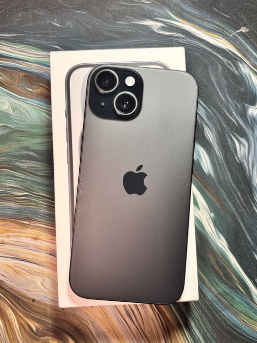 Iphone 15 128gb zadbany