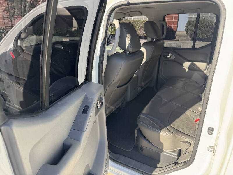 2019 Nissan Frontier SL