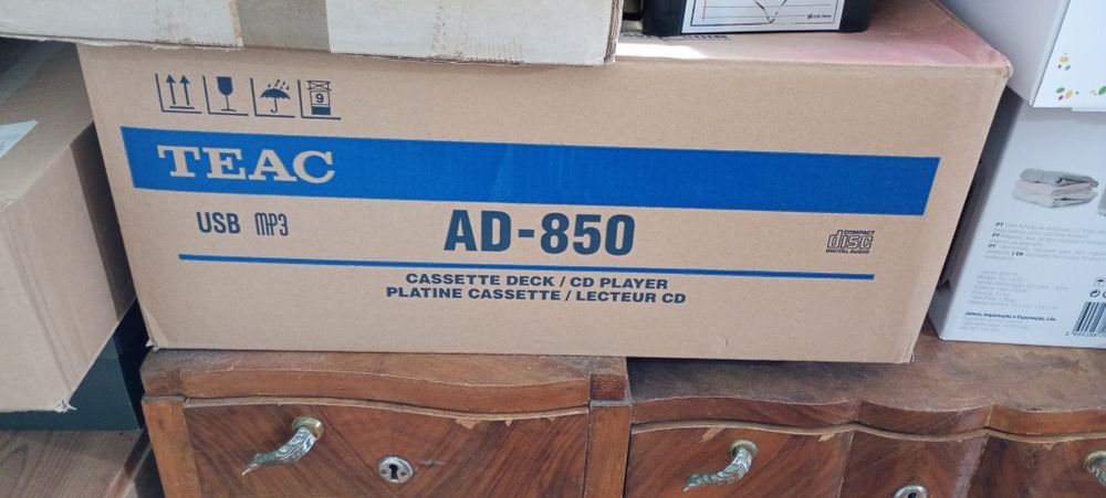 Teac AD-850 leitor CD,USB,e Deck de Cassetes-como novo