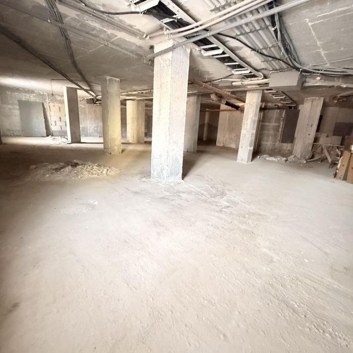 Продаж комерційного приміщення, район Тяжилів