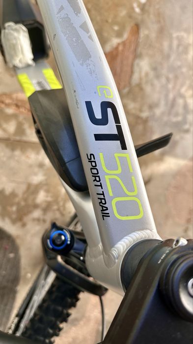 Bicicleta Elétrica BTT Rockrider e-ST 520 (Como Nova - Bateria)