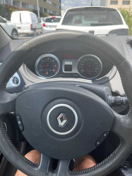 Renault Clio 1.5 DCI 2007 *Privado* C/ Porta Bicicletas Thule