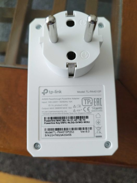 2x TP-Link Conjunto Powerline TL-PA4010P AV600 Kit com Tomada