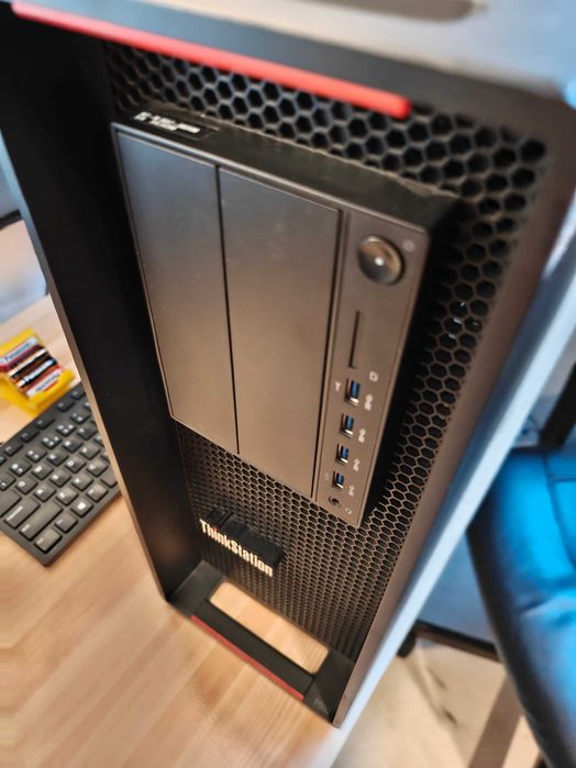 Komputer Lenovo ThinkStation P500 E5-2697v3 14rdzeni AŻ 64GB RAM WYPAS