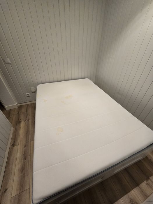 Cama + Colchão IKEA