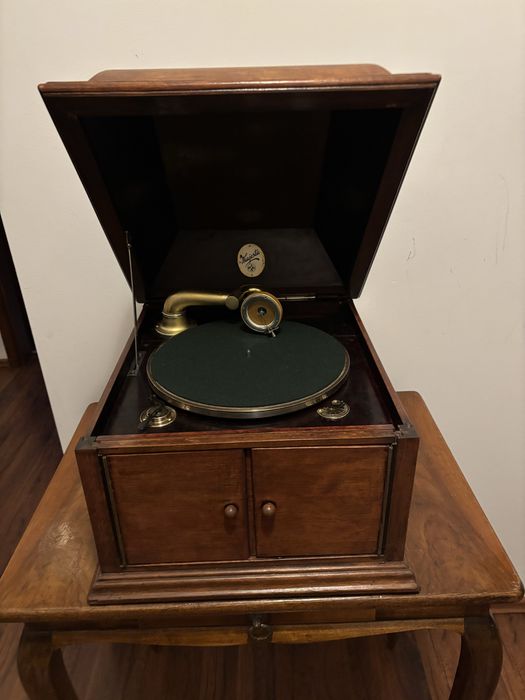 Gramofon Majesta,  po renowacji