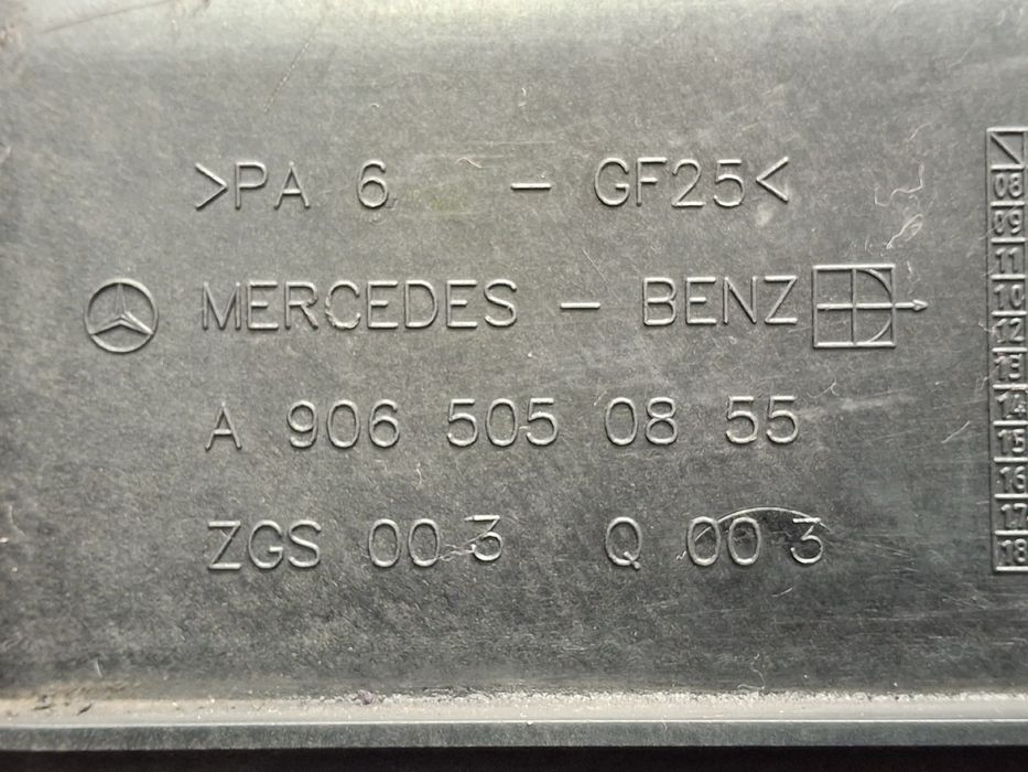 Plástico genérico MERCEDES-BENZ Sprinter 3,5-t (906)