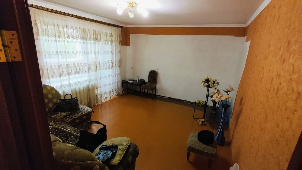 4 кім. квартира, Володимирець