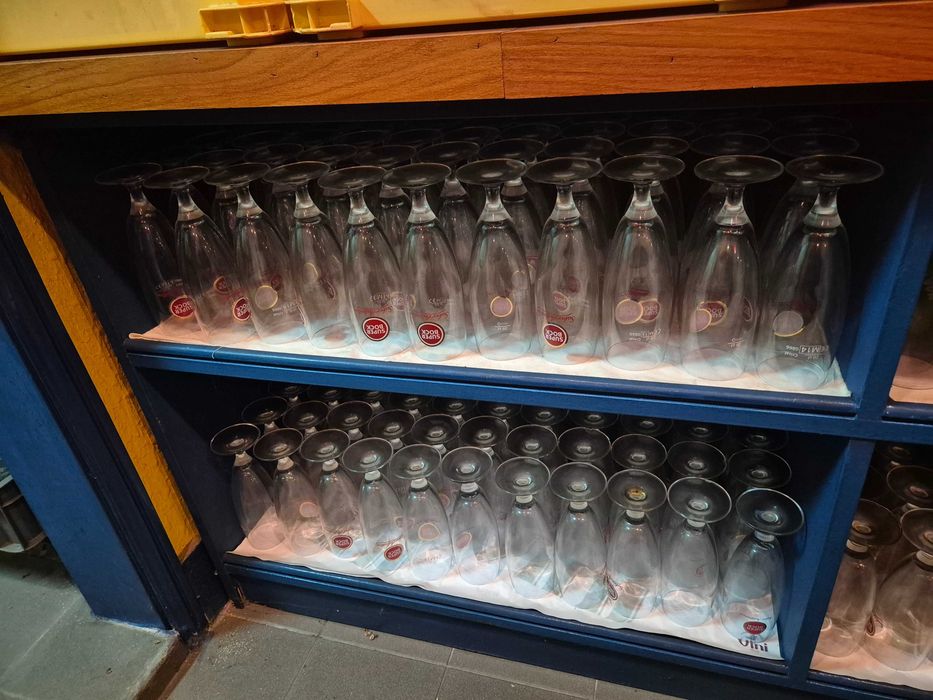Copos de Vidro - Mais de  400 copos destes modelos - 1 euro cada