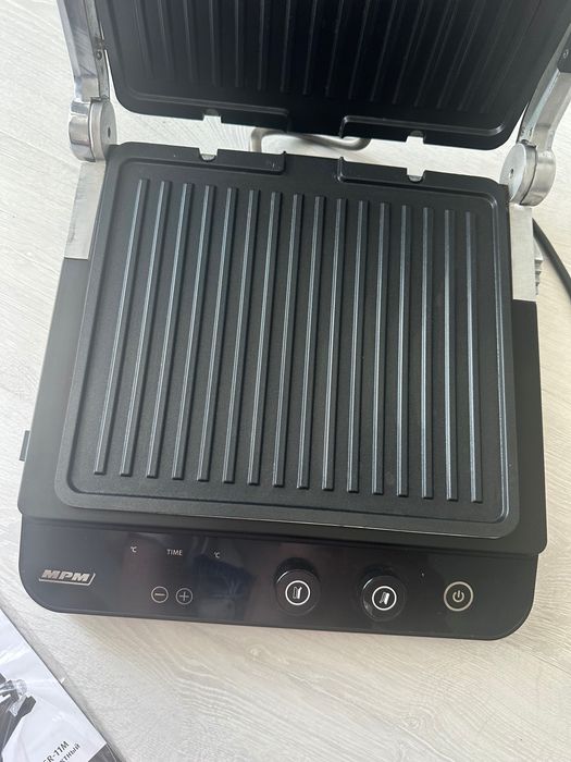 Grill elektryczny MPM MGR-11M