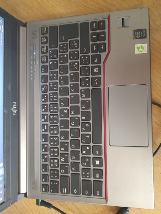 Fujitsu lifebook e734