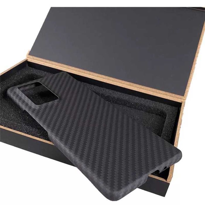 Карбоновый чехол Samsung Galaxy Z Fold 2