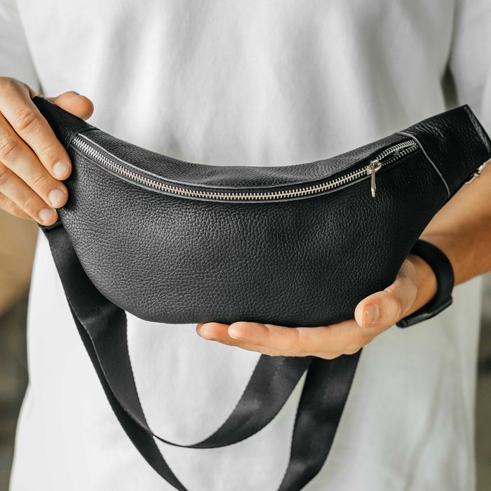 Чоловіча бананка шкіряна Brooklyn Чорна