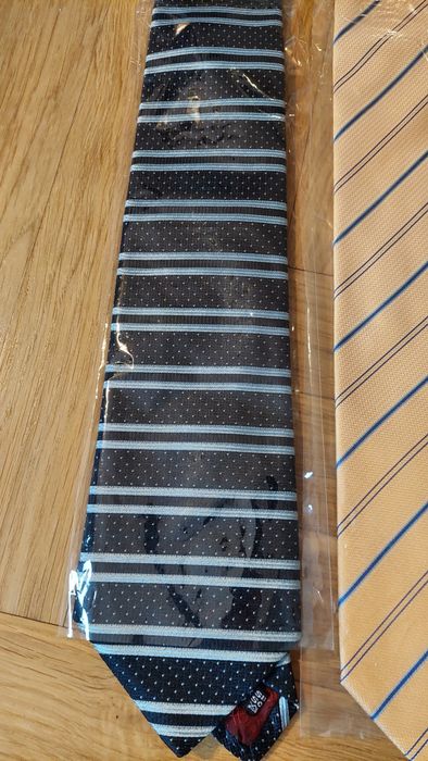Nowe krawaty jedwabne i żakardowe