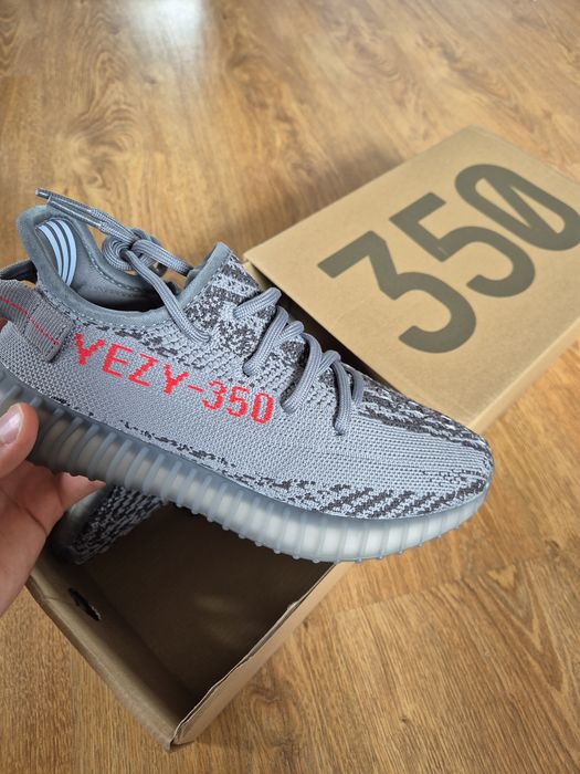Yeezy 350 boost V2 38