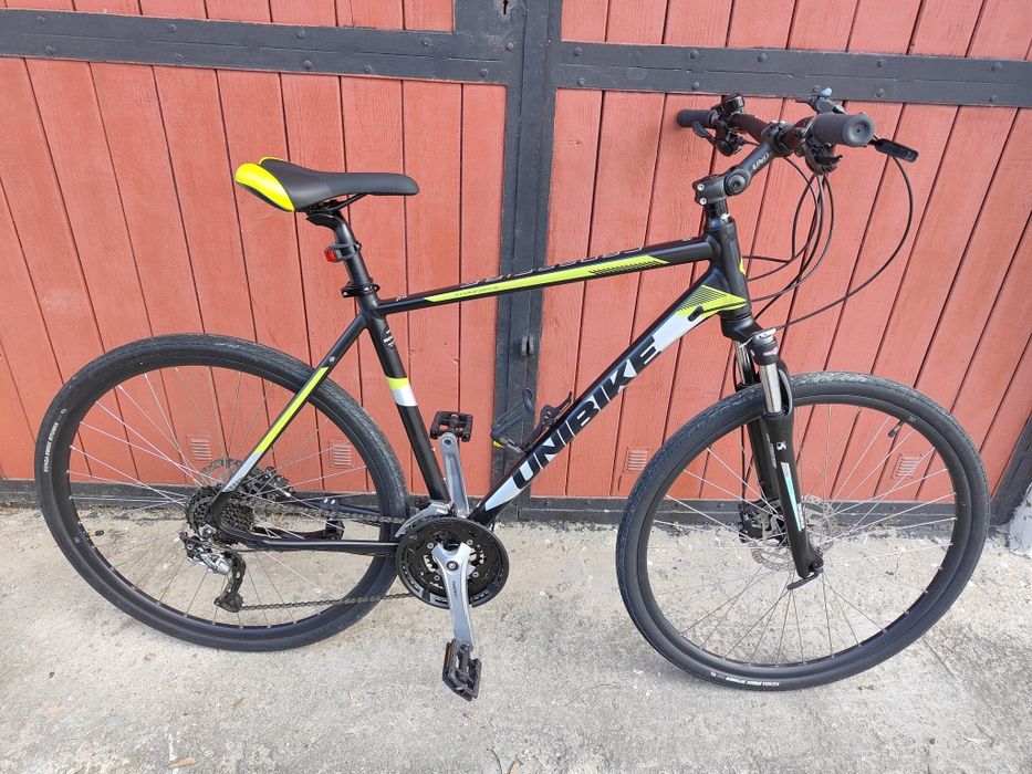 Rower trekkingowy 28* UNIBIKE 'CROSSFIRE'. Rama 21. 3x9. Hydraulika.
