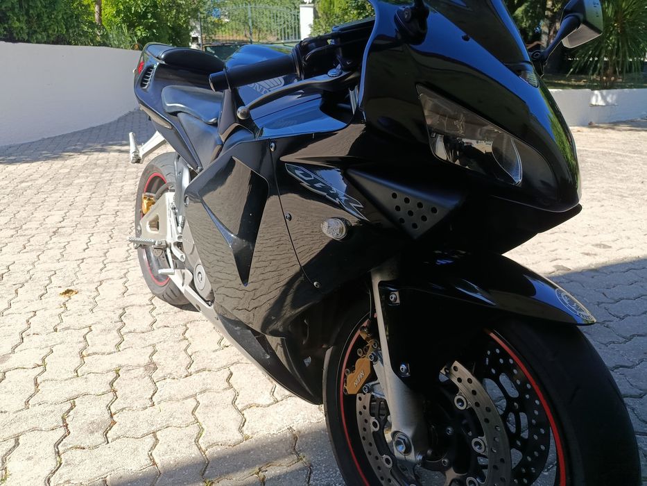 Honda cbr 600RR impecável
