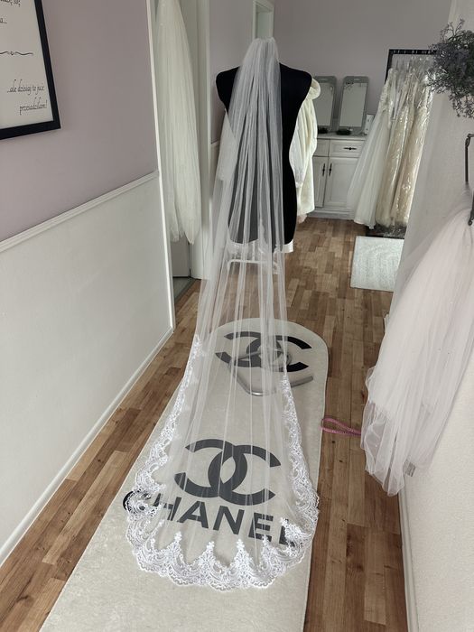 Welony ślubne biale ivory