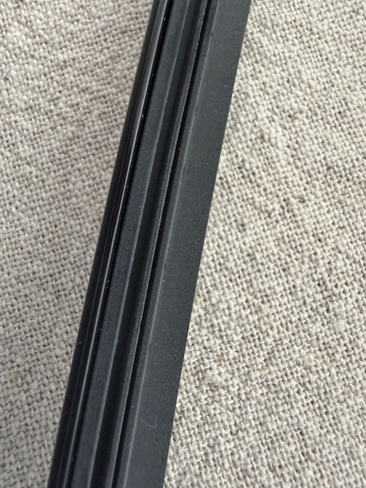 Escova limpa pára brisas traseiro Bosch A382H