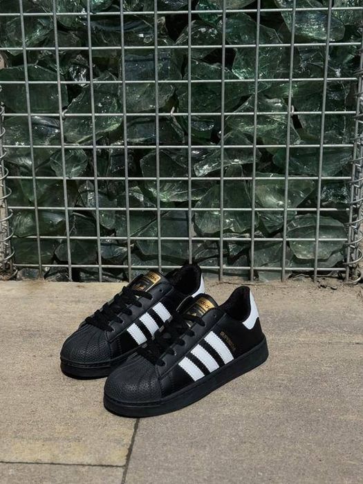 Adidas Superstar Black – Комфорт на кожен день