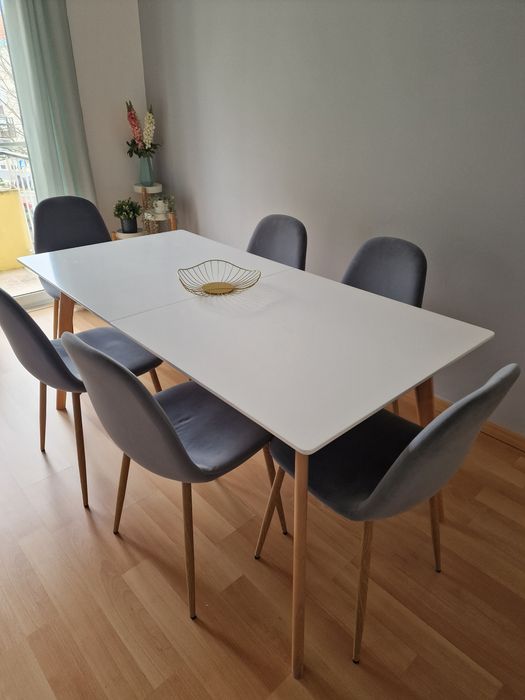 Mesa de Jantar branca extensível