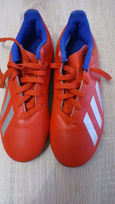 Бутсы футбольные