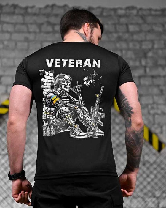 Тактична футболка Veteran  чорна з кулмаксу Патріотичний дизайн