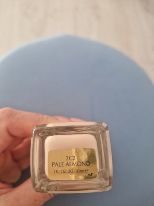 Base rosto da Estee Lauder